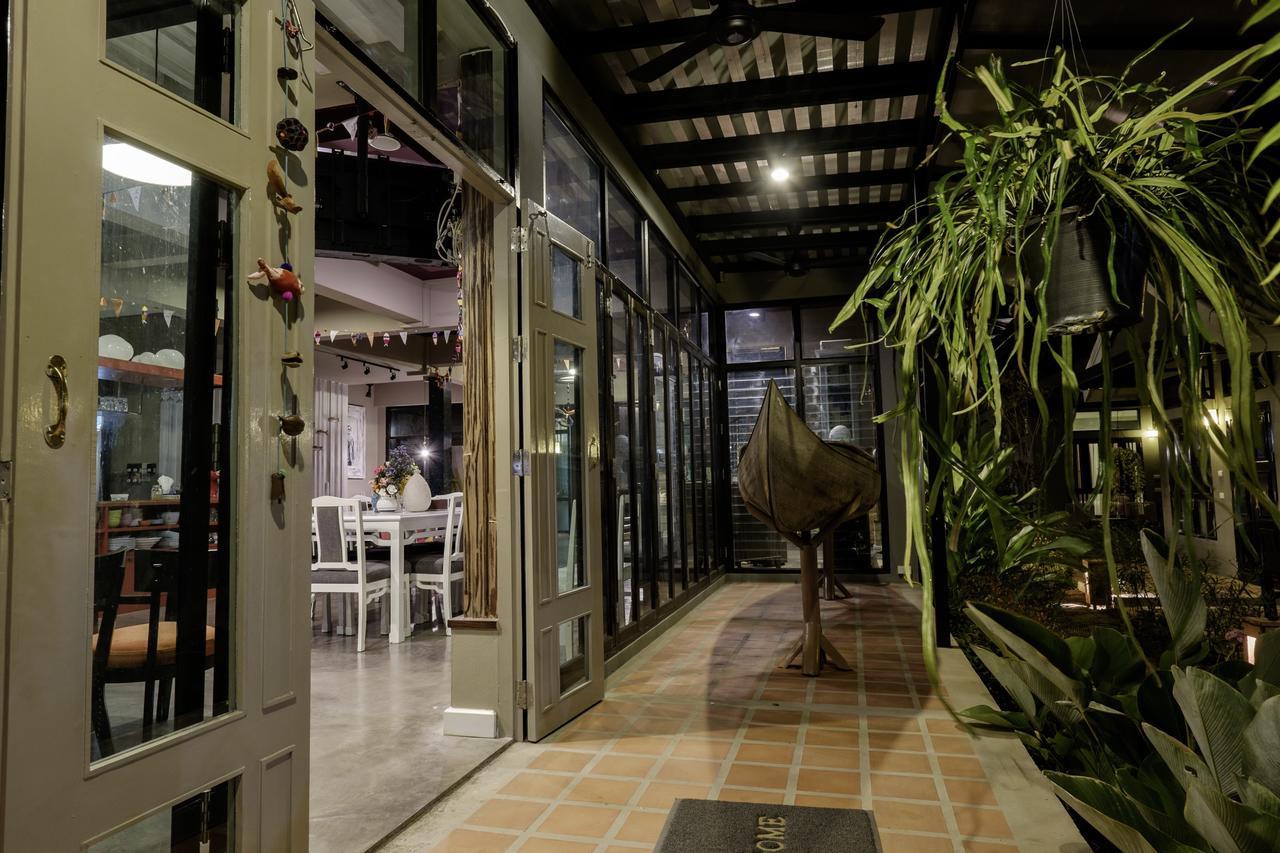 Amphawa Caza Platuu Bed and Breakfast Buitenkant foto