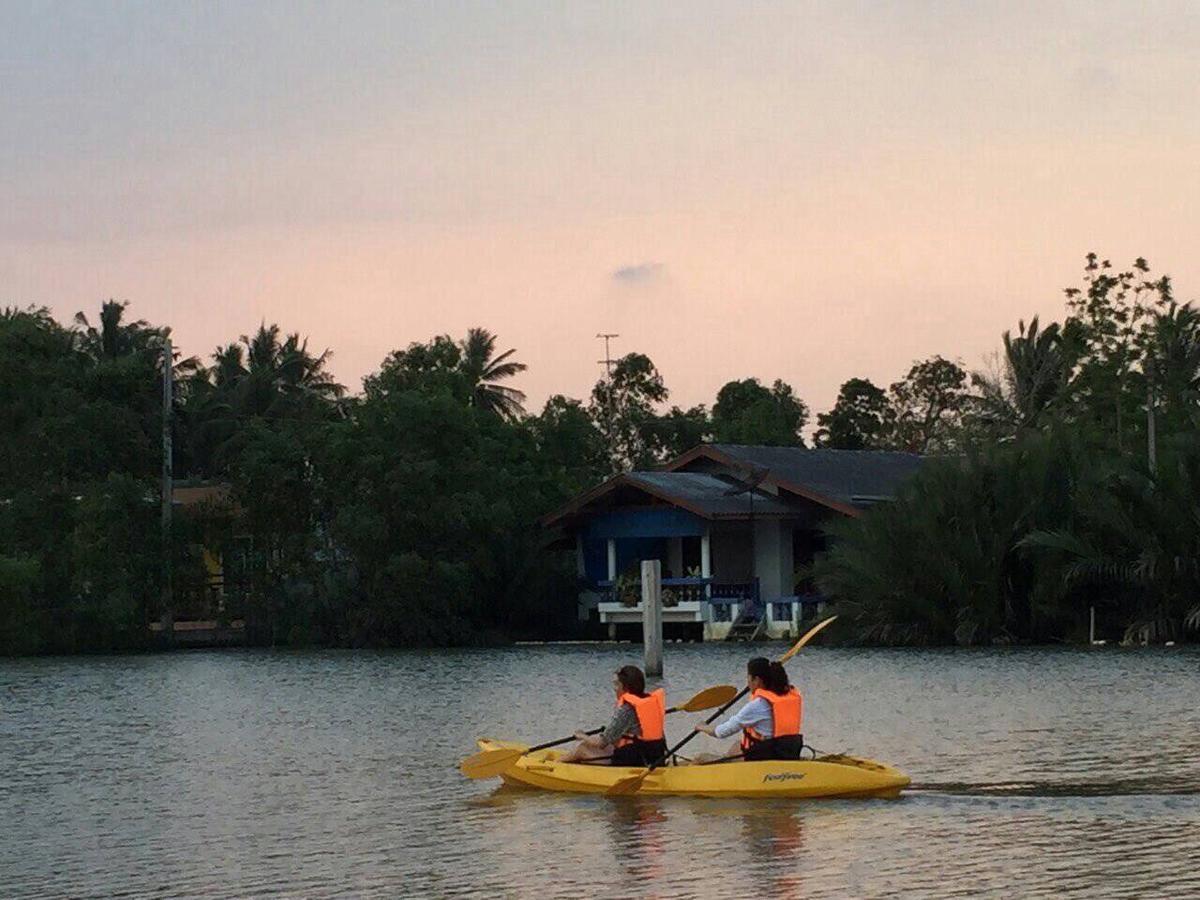 Amphawa Caza Platuu Bed and Breakfast Buitenkant foto