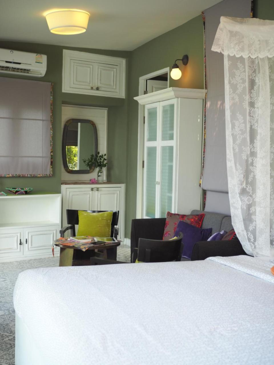 Amphawa Caza Platuu Bed and Breakfast Buitenkant foto